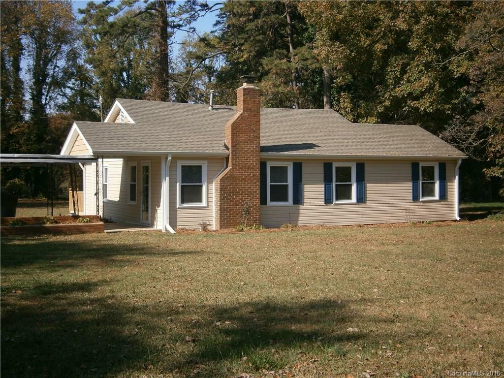 Property Photo:  709 Peachtree Road  NC 28216 