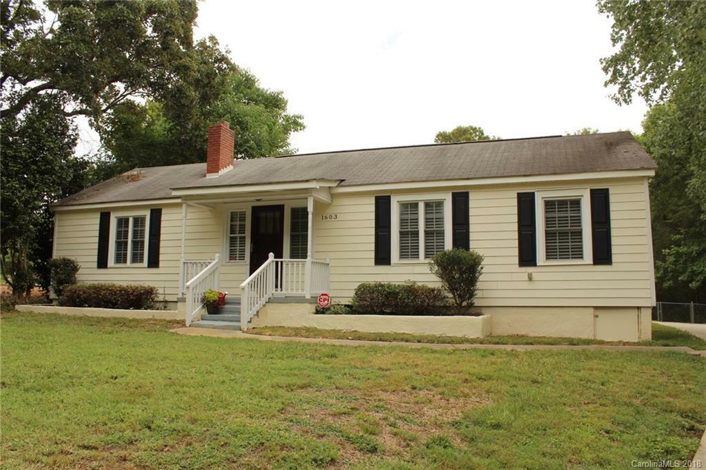 Property Photo:  1603 Griffith Road  NC 28112 