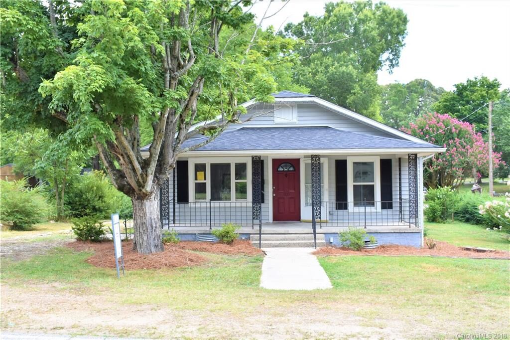 Property Photo:  500 Plymouth Street  NC 28083 