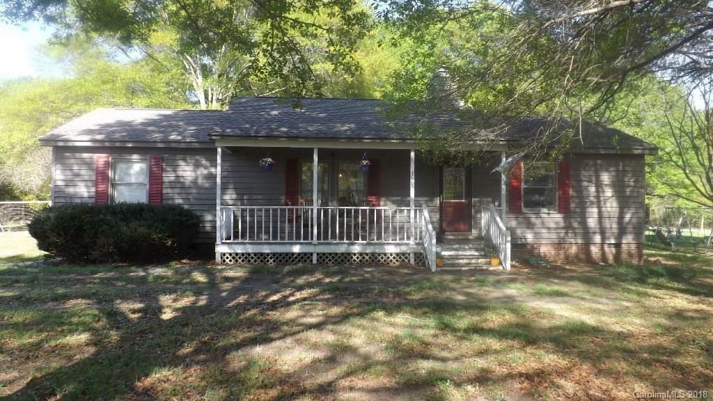 Property Photo:  1907 Shadow Oak Drive  SC 29730 