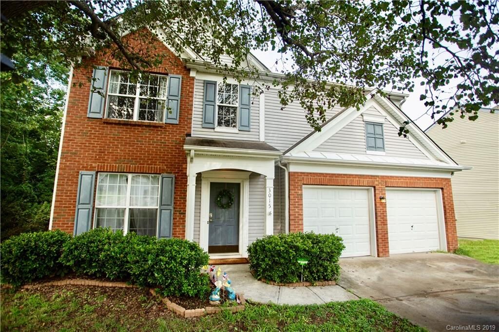 Property Photo:  3015 Old Ironside Drive  NC 28213 
