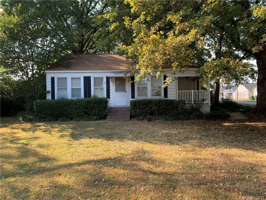 Property Photo:  830 Pine Street  NC 28144 