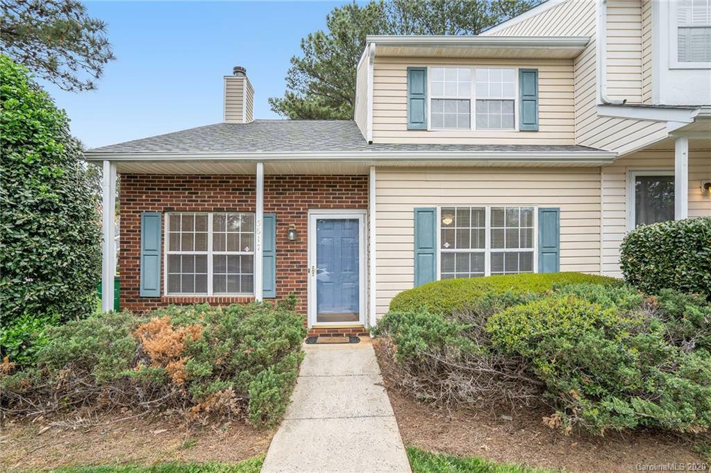 Property Photo: 5617 Prescott Court NC 28269