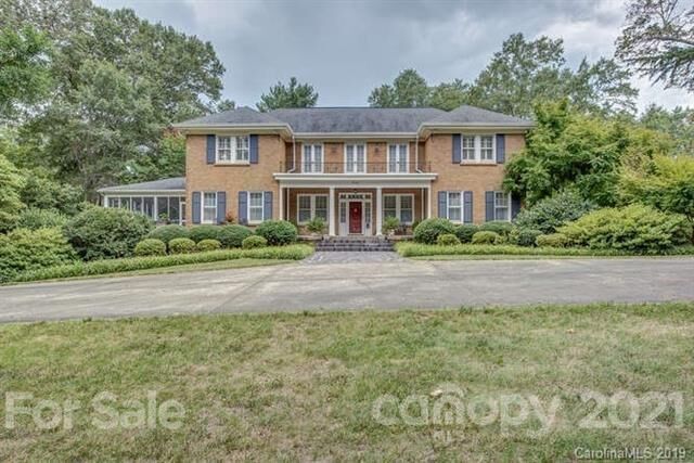 Property Photo: 804 Hawthorne Road NC 28150