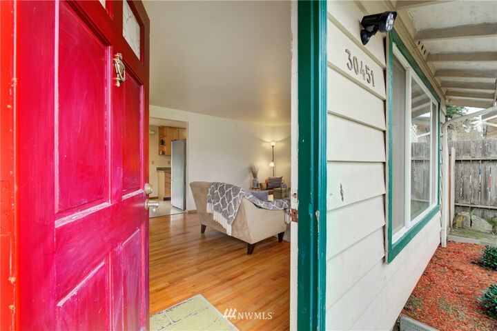 Property Photo:  30451 3rd Place S  WA 98003 