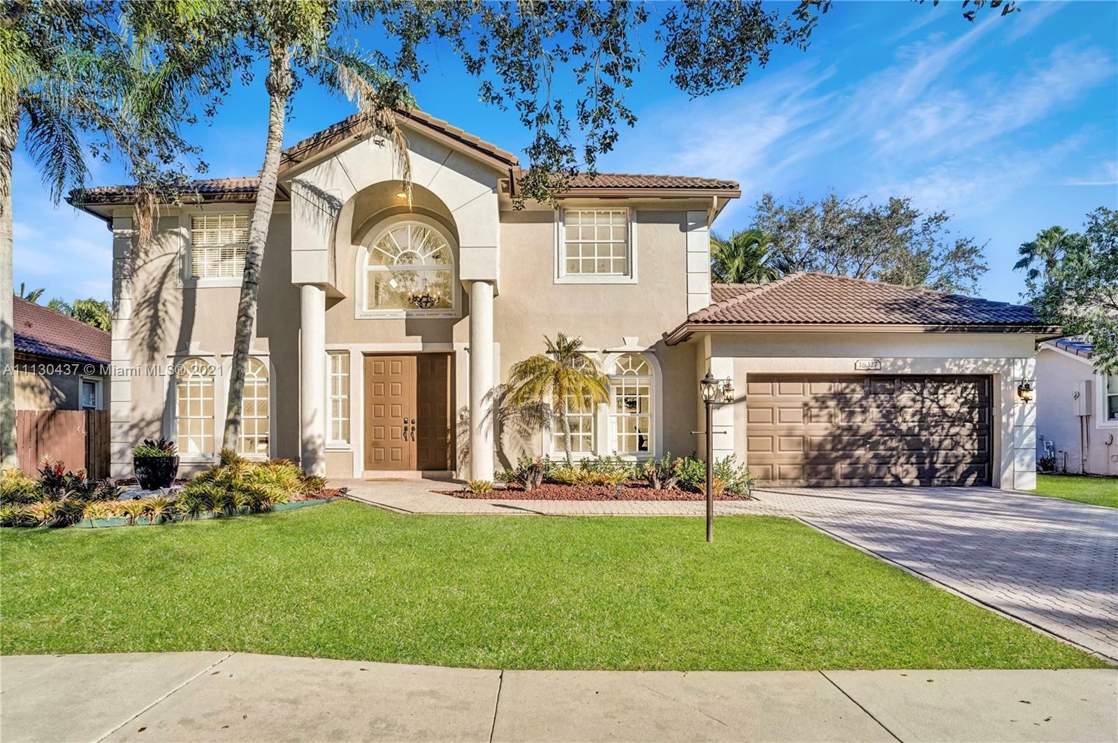 Property Photo:  16327 S Mariposa Cir S  FL 33331 