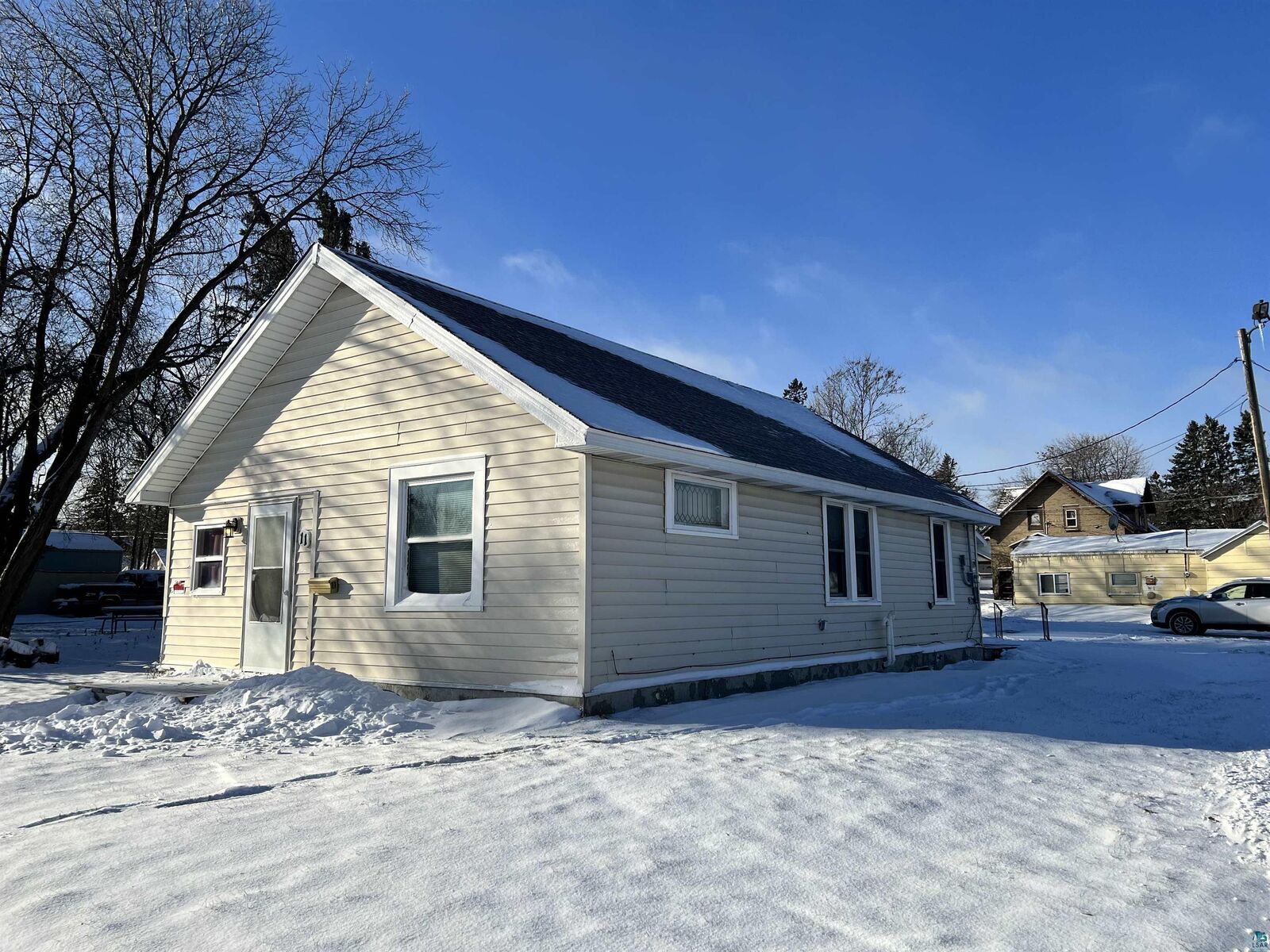 Property Photo: 11 16th St MN 55720