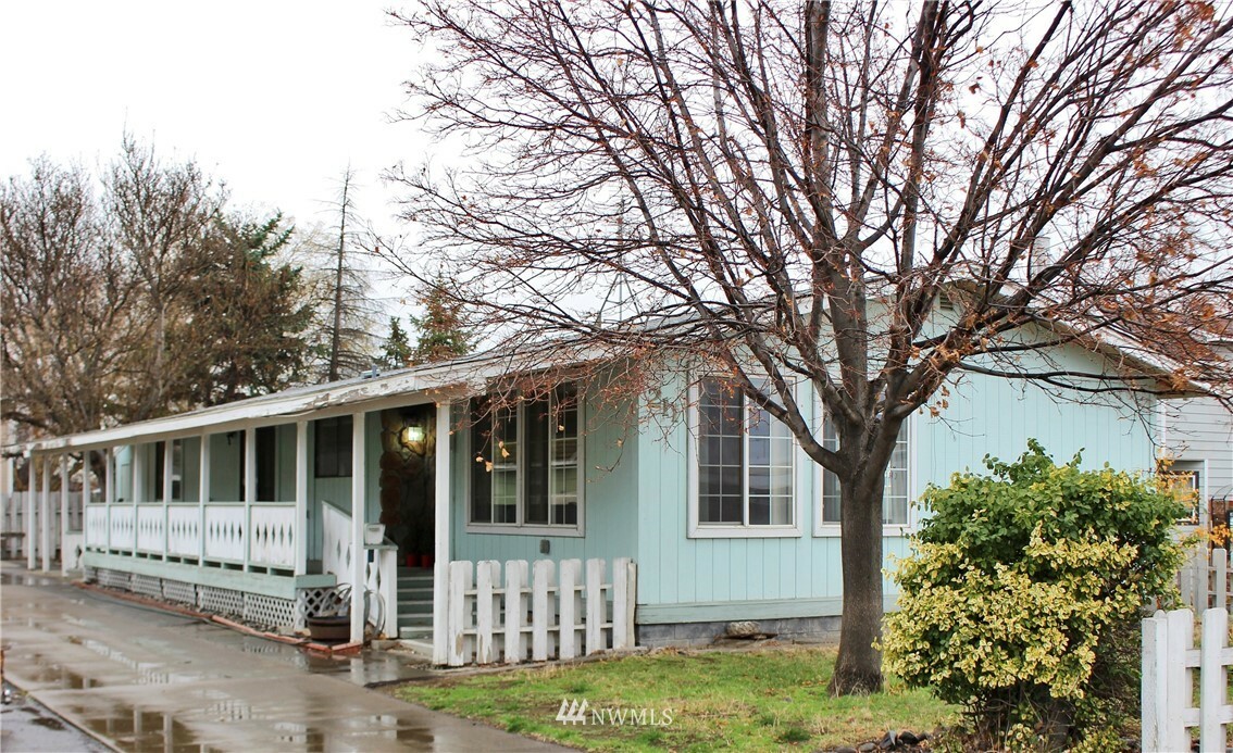 Property Photo: 211 Poplar Street OR 97862