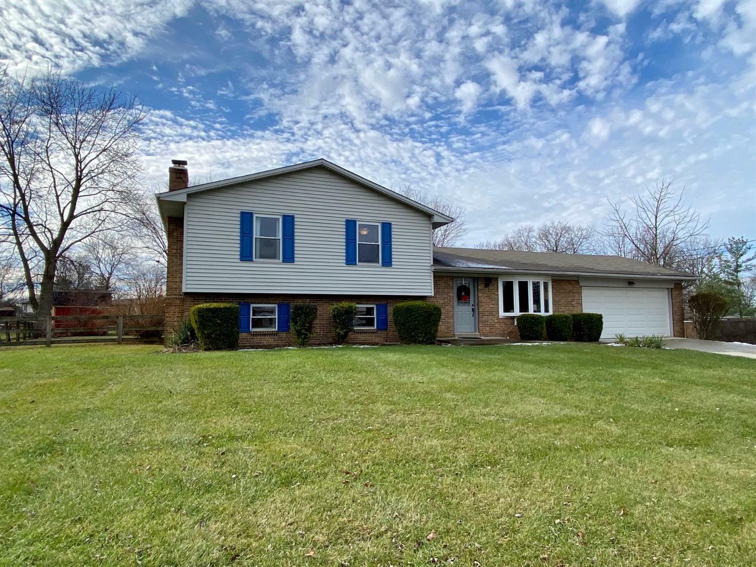 Property Photo: 8827 Monticello Dr OH 45069