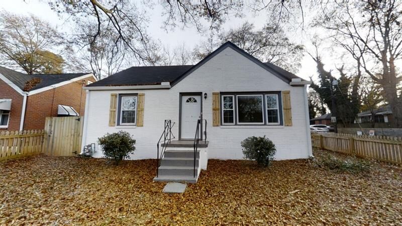 Property Photo: 2415 Lynn Iris Drive GA 30032