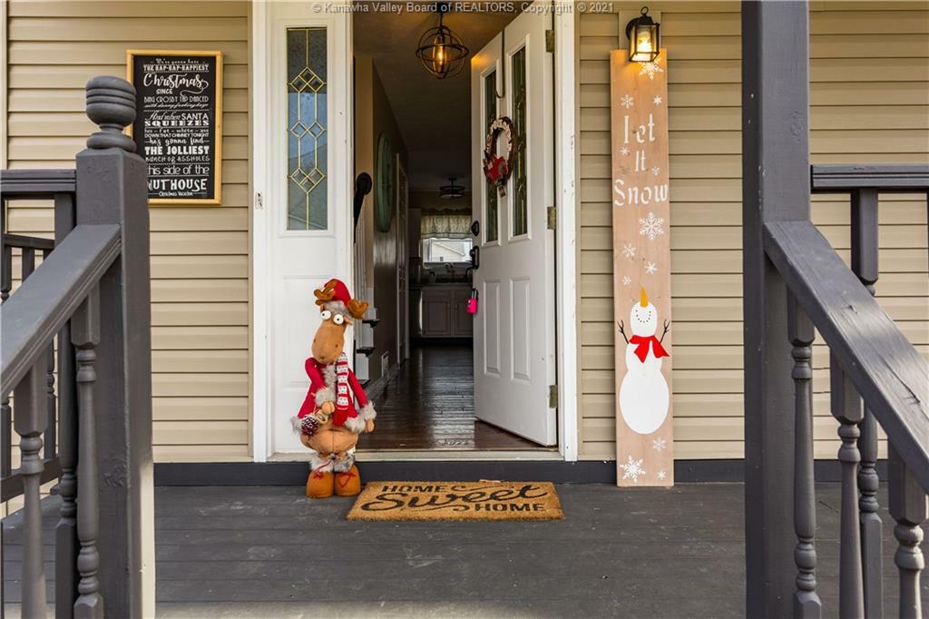 Property Photo: 163 Parkstone Drive WV 25082