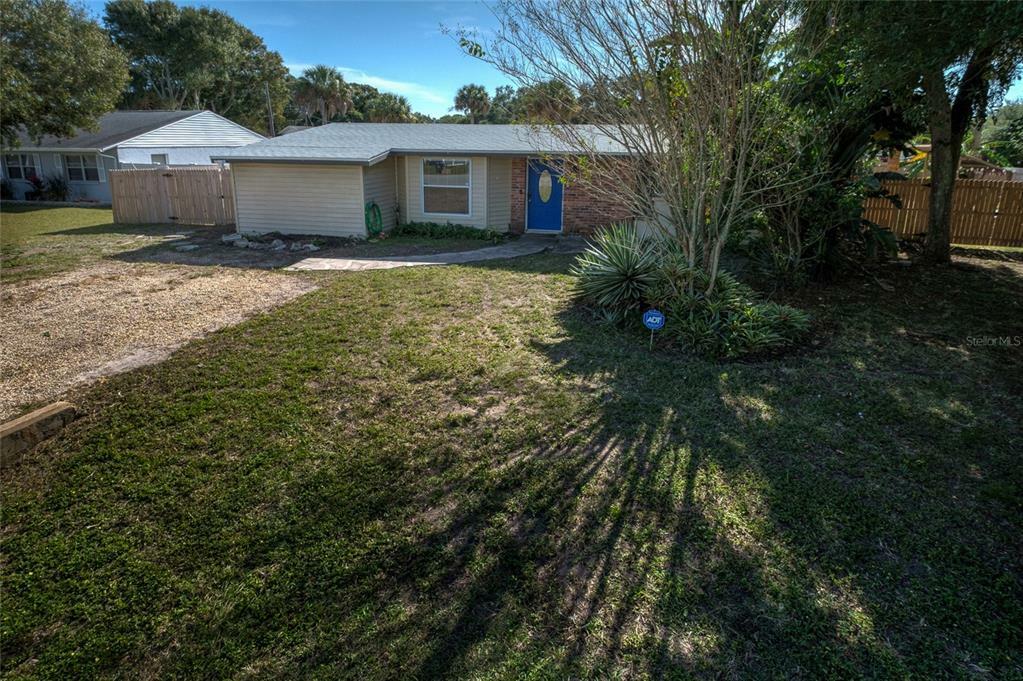 Property Photo:  2616 47th Avenue W  FL 34207 