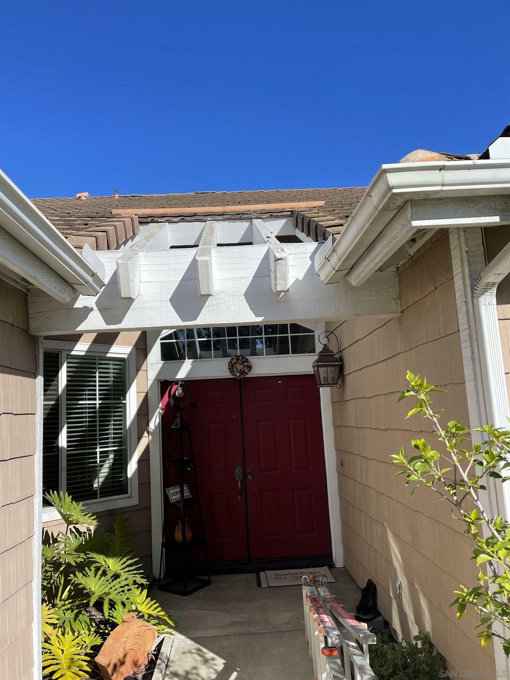 Property Photo: 5142 Via Portola CA 92057