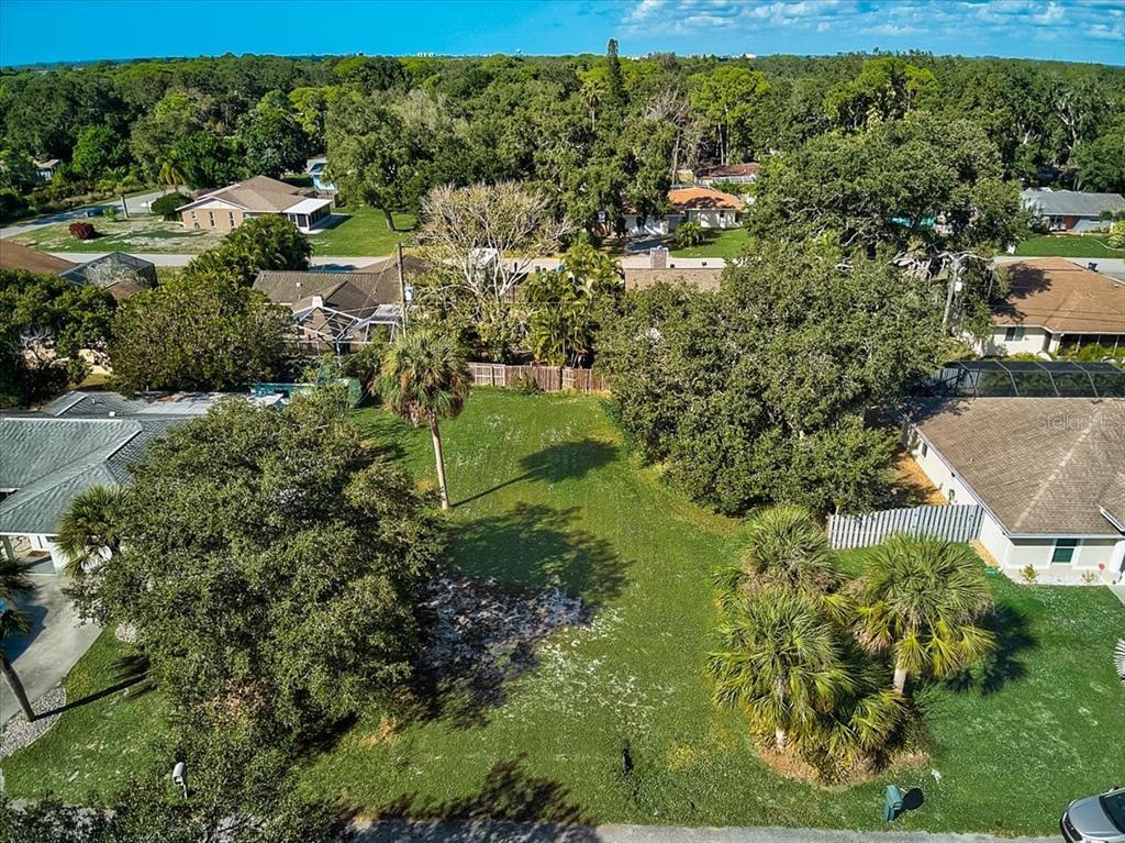 Property Photo:  Foxglove Road  FL 34293 