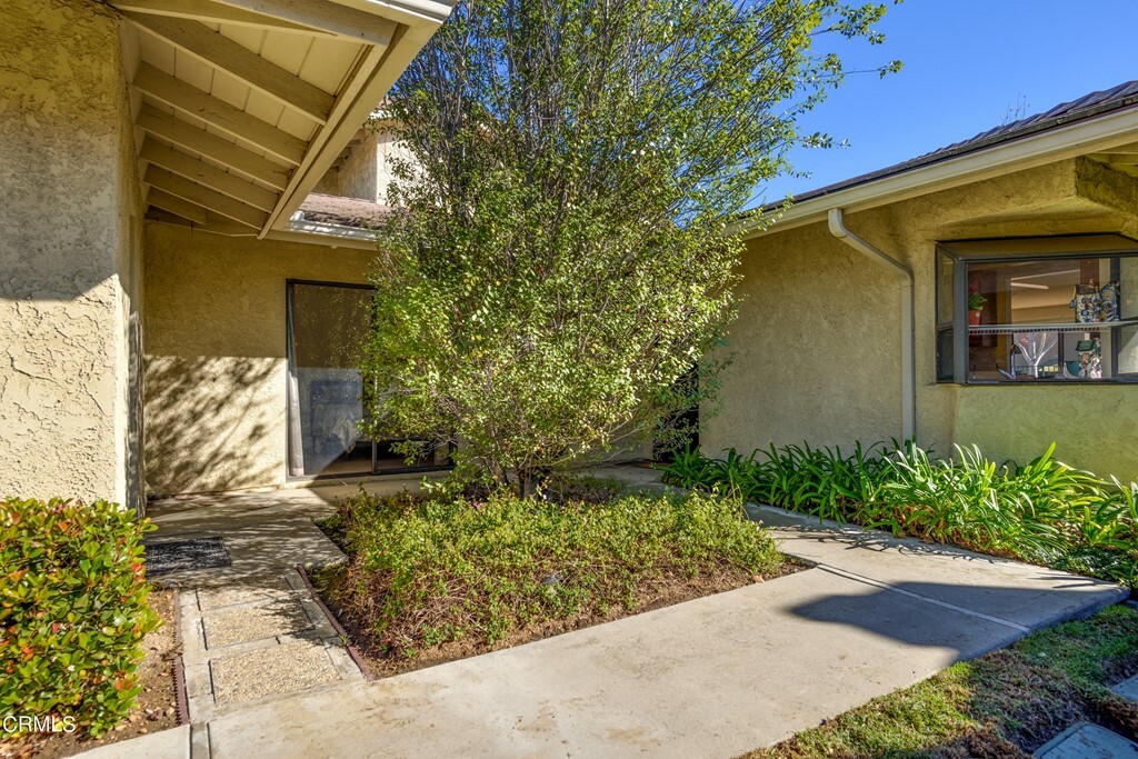 Property Photo:  6672 Sargent Lane  CA 93003 