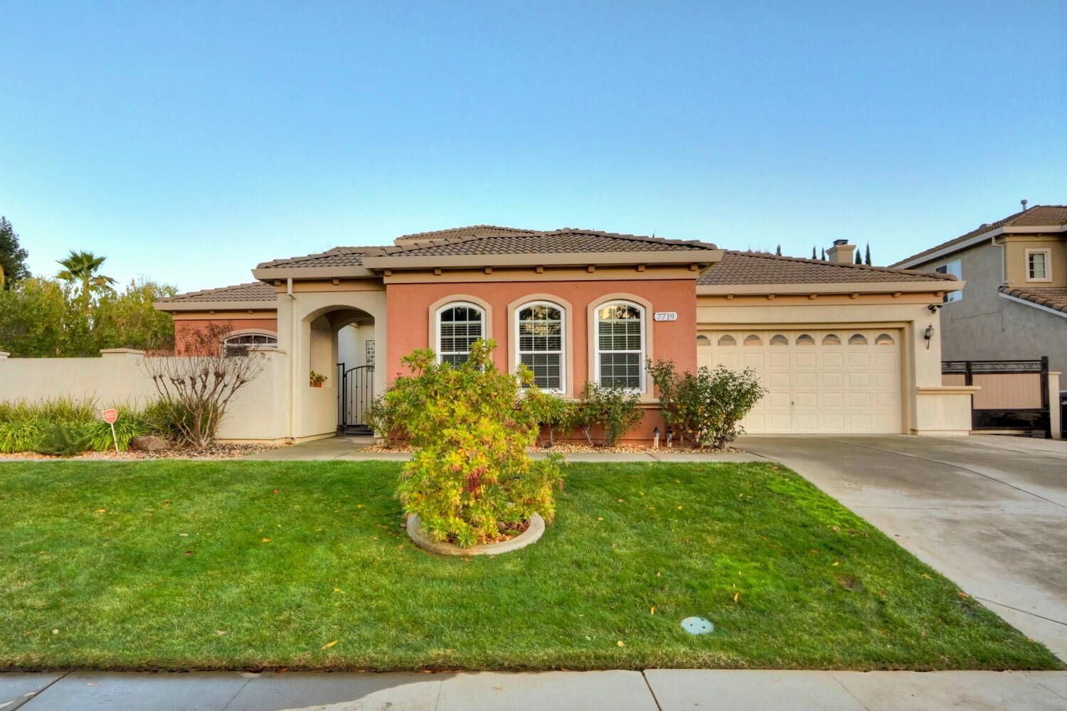 Property Photo:  7719 Mallon Court  CA 95829 