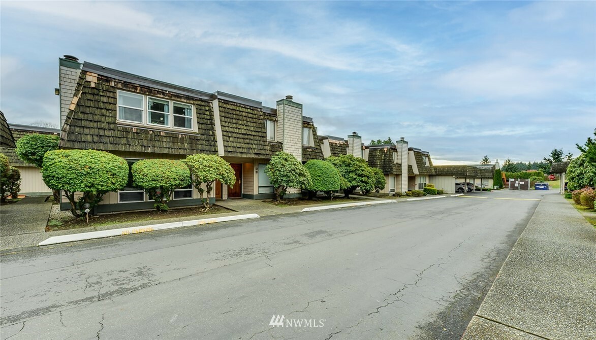 Property Photo: 12600 4th Avenue W 3C WA 98204