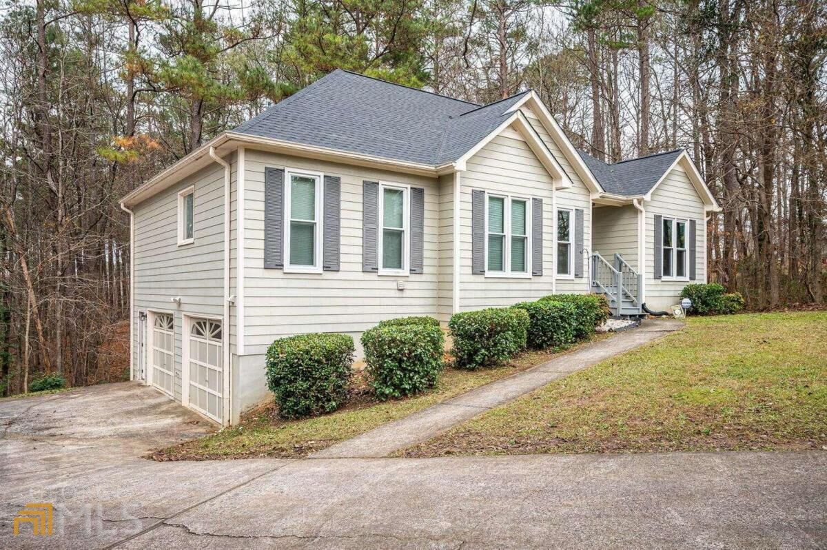Property Photo:  467 Kent Lane  GA 30134 