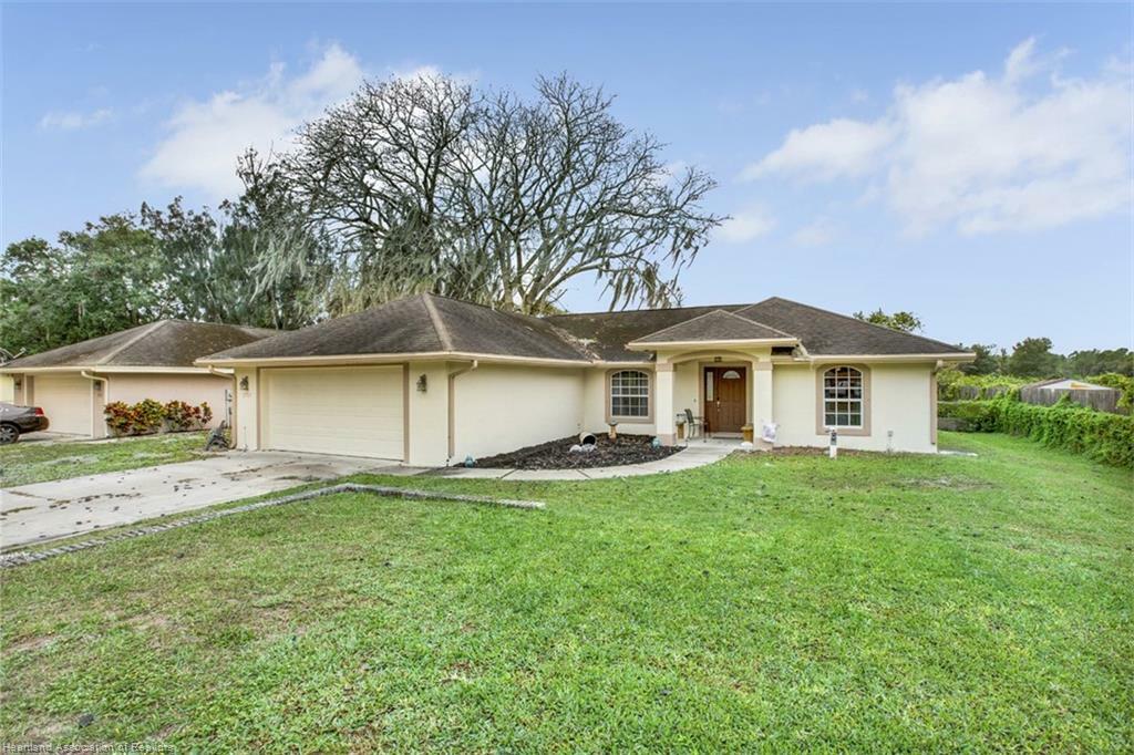 Property Photo:  2727 Pompano Drive  FL 33870 