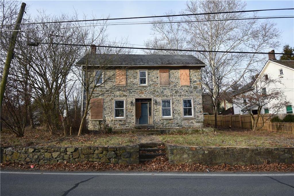 Property Photo:  10 Raubsville  PA 18042 