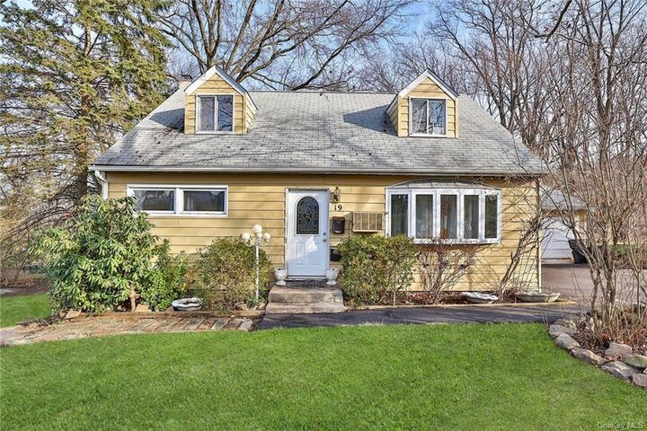 19 Tulip Tree Drive  Garnerville NY 10923 photo