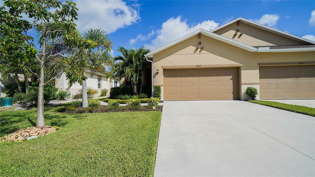 Property Photo:  8826 Tuscany Isles Drive  FL 33950 