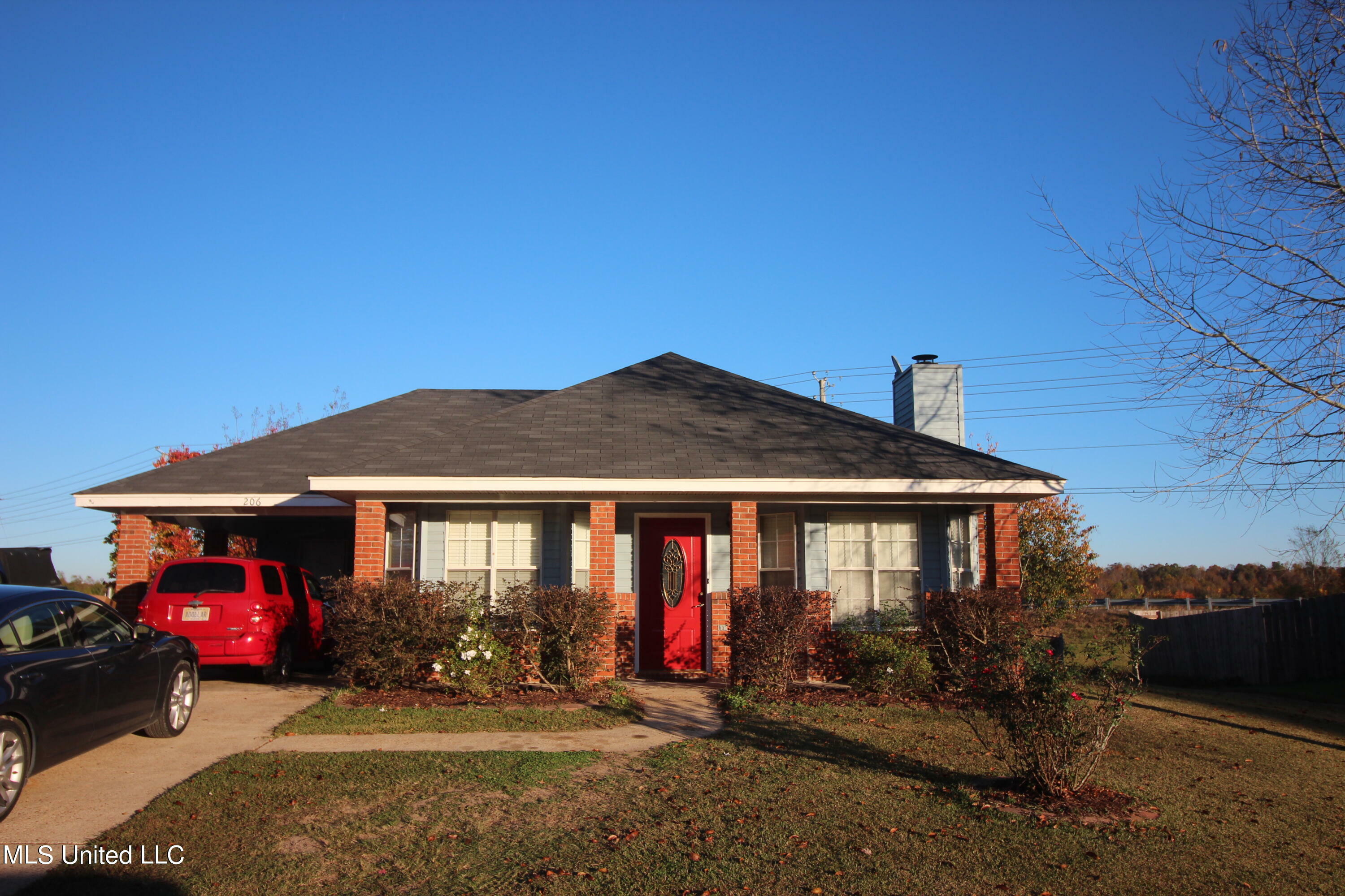 Property Photo:  206 Village Cove  MS 39208 