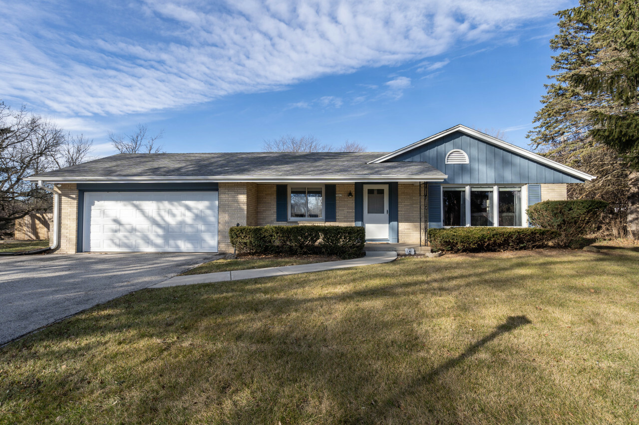 Property Photo:  7815 N Chadwick Ct  WI 53217 