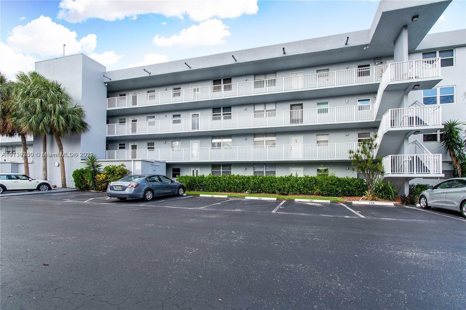 Property Photo: 116 Royal Park Dr 4D FL 33309