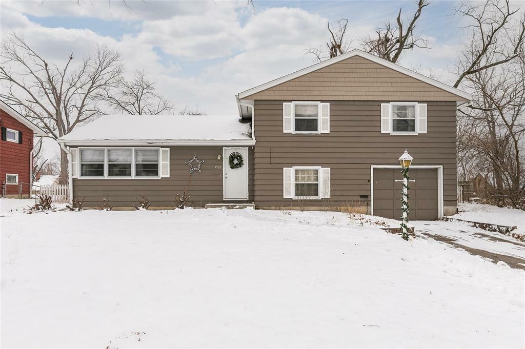 Property Photo:  1527 29th Street NE  IA 52402 