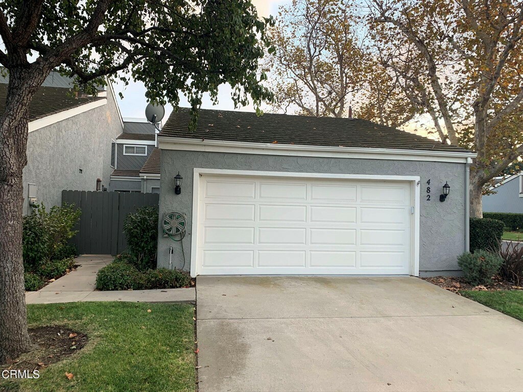 Property Photo:  482 Broderick Way  CA 93041 