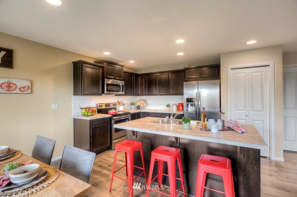 Property Photo:  18703 108 Avenue E 587  WA 98374 