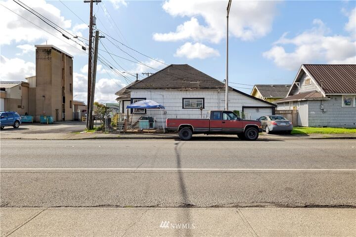 Property Photo: 113 N Alder Street WA 98520