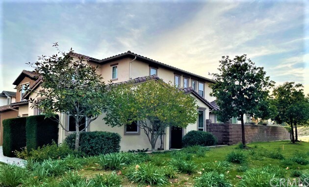 Property Photo:  1002 Jacqueline Place  CA 93444 