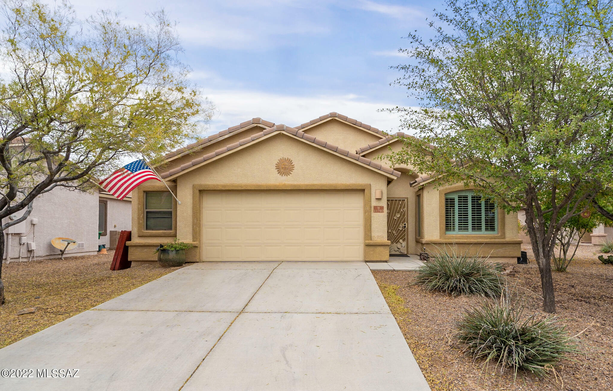 Property Photo:  11702 W Fordson Drive  AZ 85653 