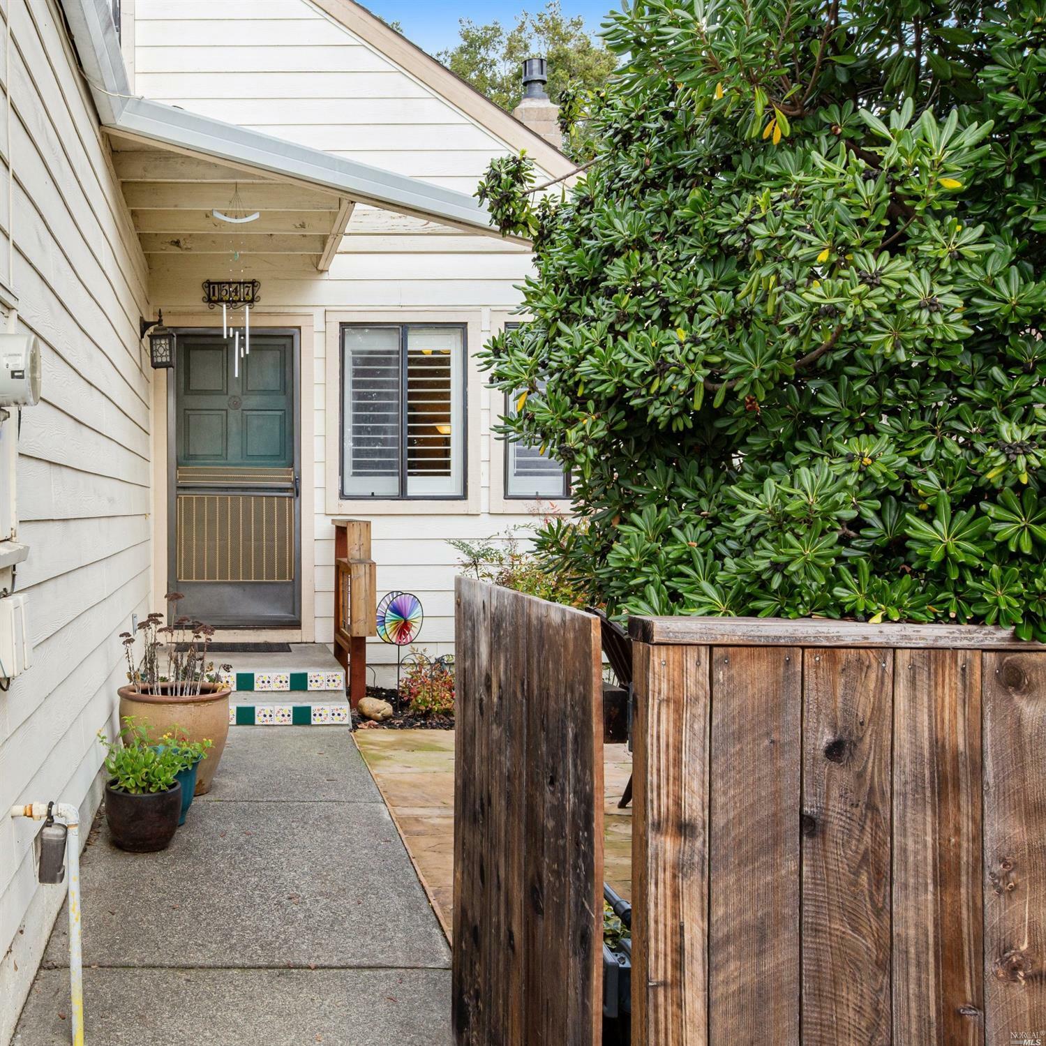 Property Photo:  1547 Yardley Street  CA 95403 