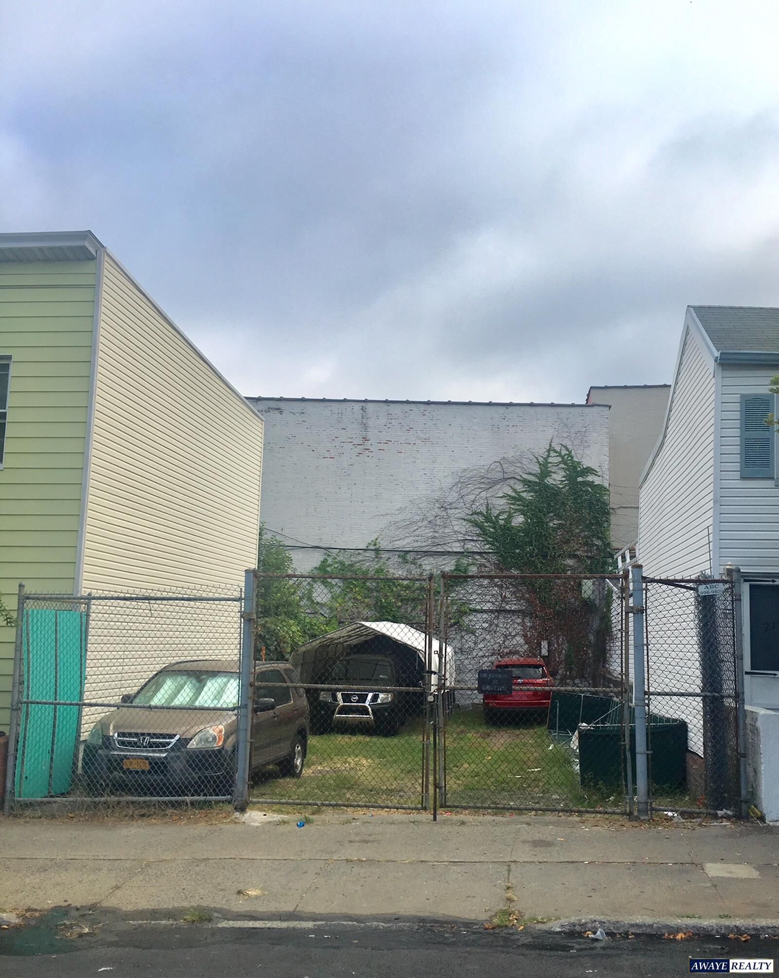 Property Photo: 213 26th Street Building NY 11232