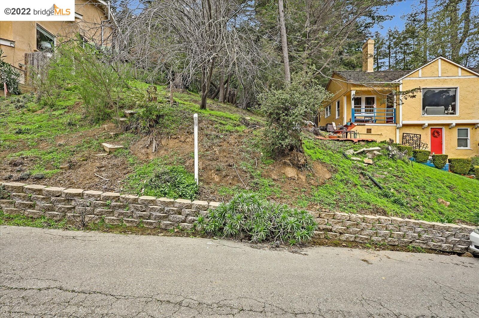 Property Photo: 0 Woodrow Dr CA 94611