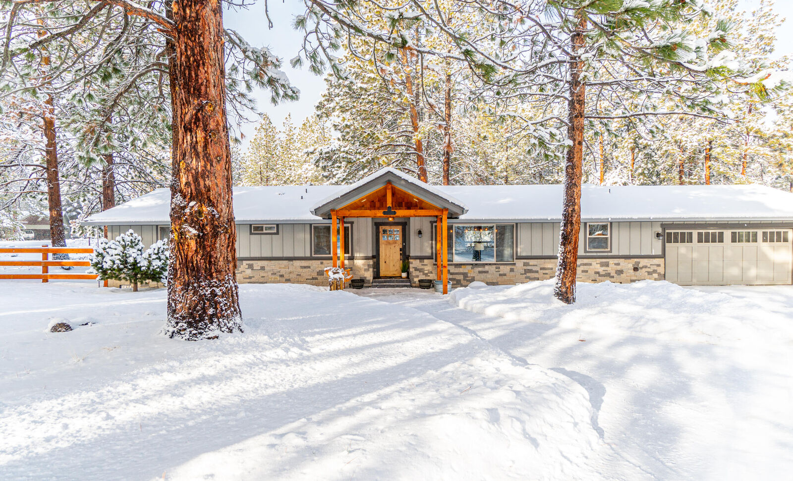 Property Photo:  60095 E Ridgeview Drive  OR 97702 
