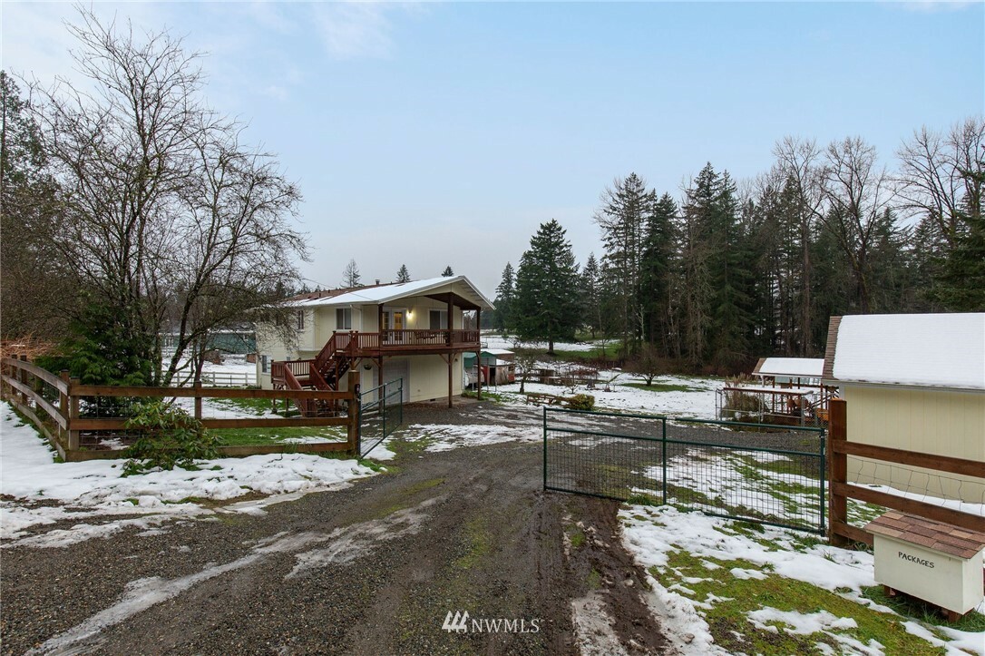 Property Photo:  30605 168th Avenue SE  WA 98092 