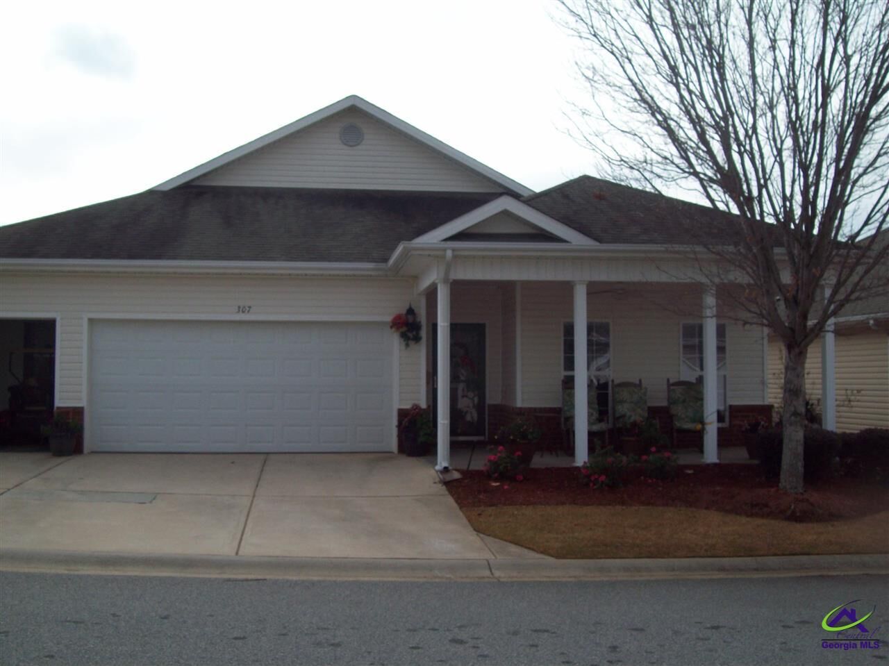 Property Photo: 307 S Houston Springs Boulevard GA 31069