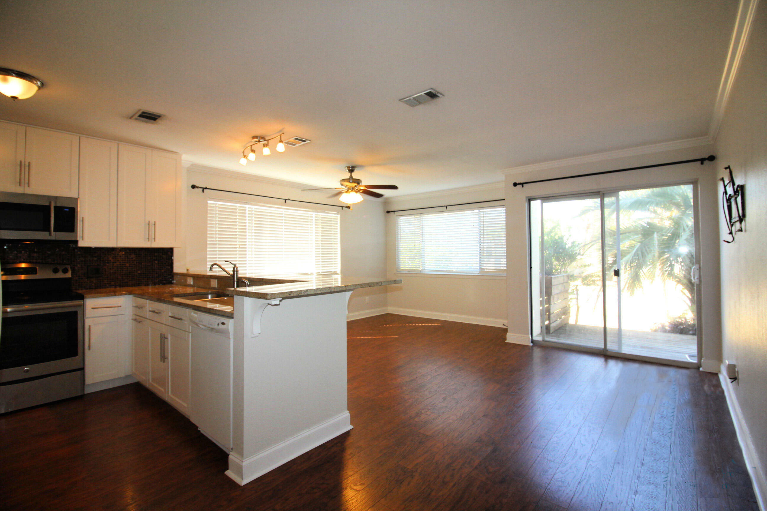 Property Photo:  485 Gulf Shore Drive 101  FL 32541 