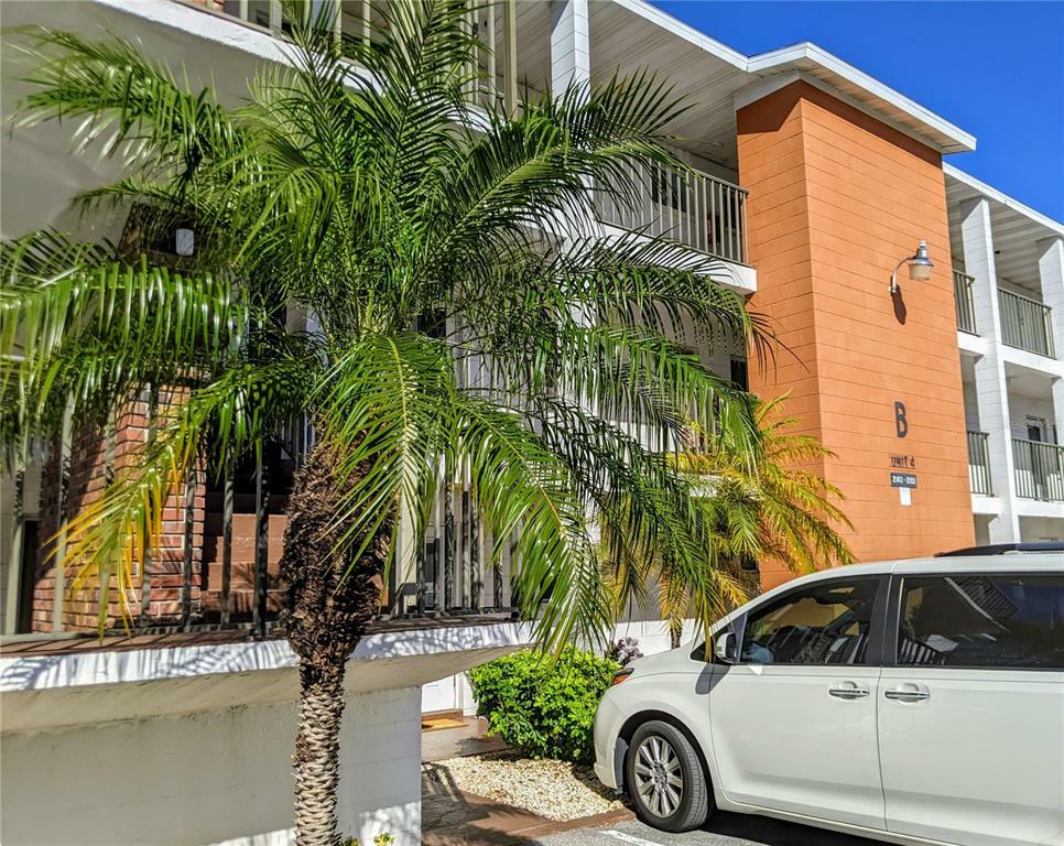 Property Photo:  2141 Canal Drive B-32  FL 34207 