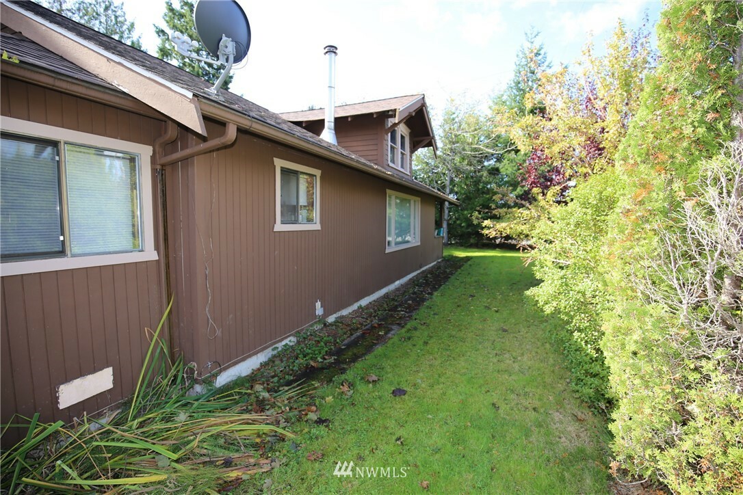 Property Photo:  2538 Orleans Street  WA 98226 