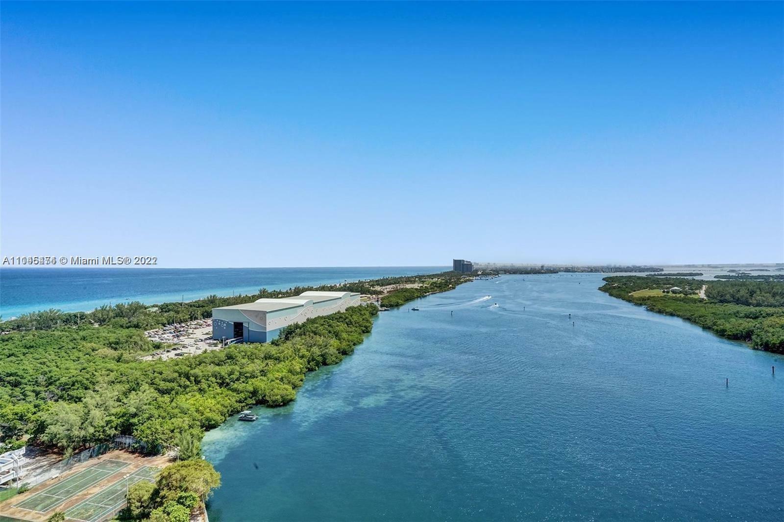 Property Photo: 300 Bayview Dr 1212 FL 33160