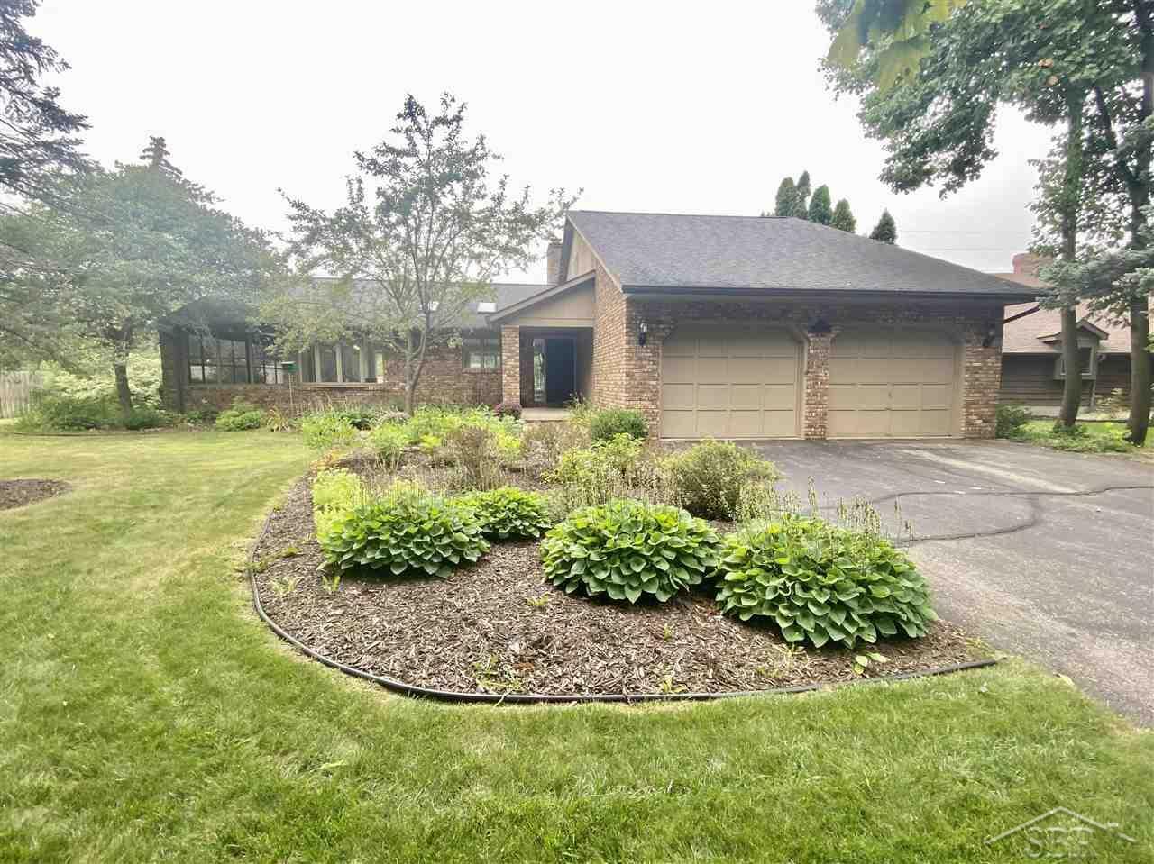 Property Photo:  3801 White Trillium Dr W  MI 48603 