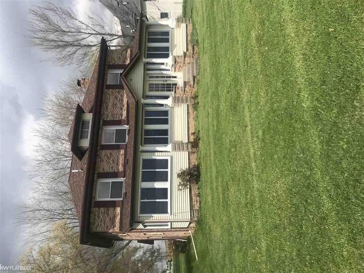 7773 River Rd  Cottrellville MI 48039 photo