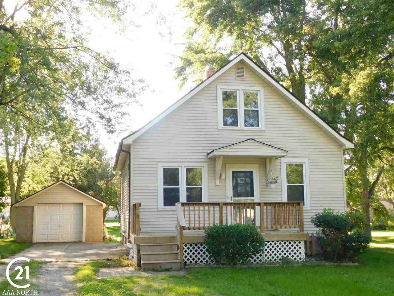 Property Photo:  103 N Lester St  MI 48014 