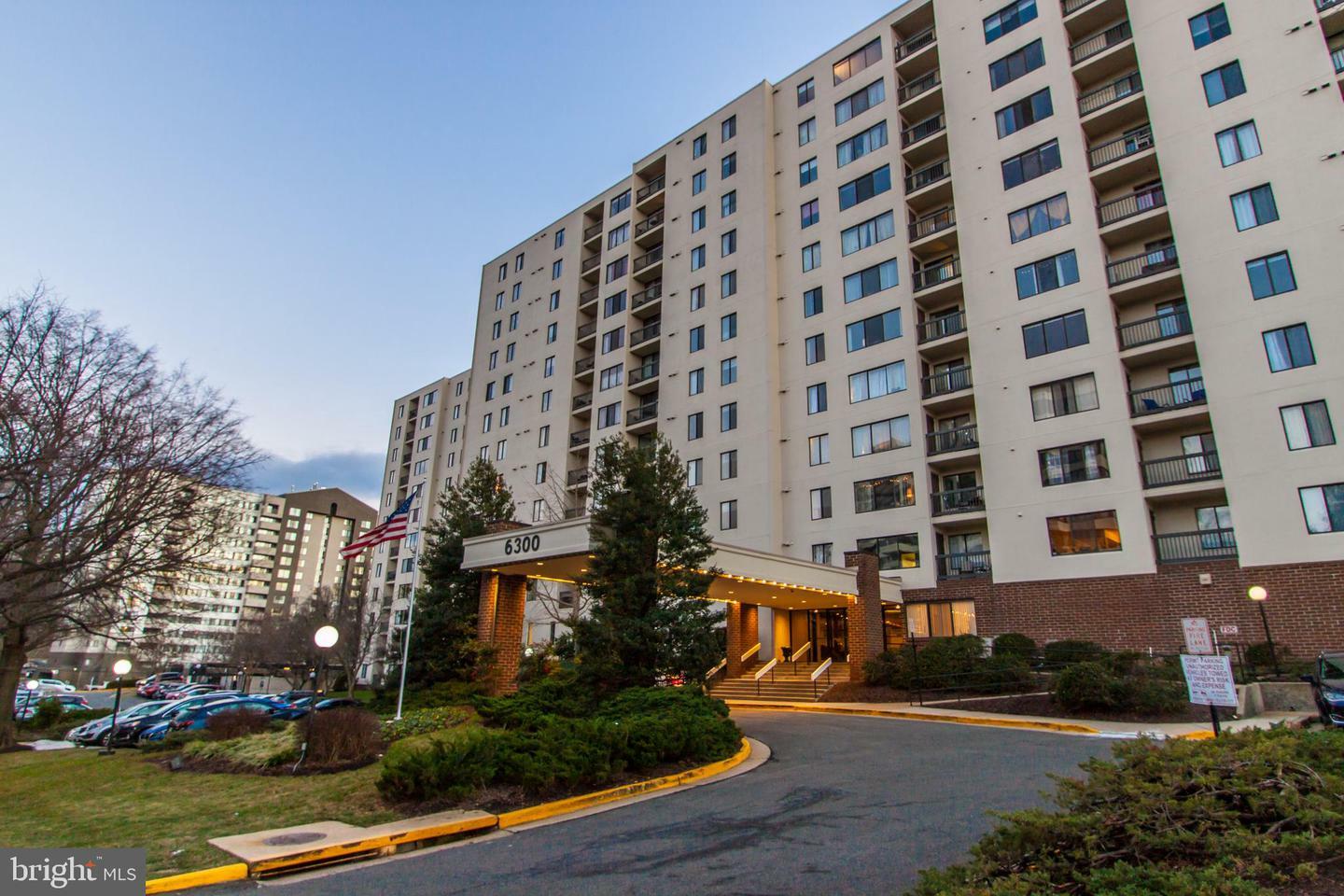 Property Photo: 6300 Stevenson Avenue 1221 VA 22304