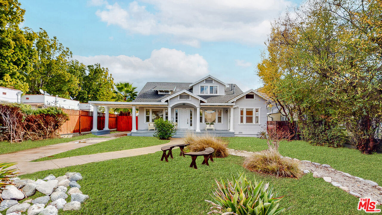 Property Photo:  1770  N Sierra Bonita Ave 1772-1774  CA 91104